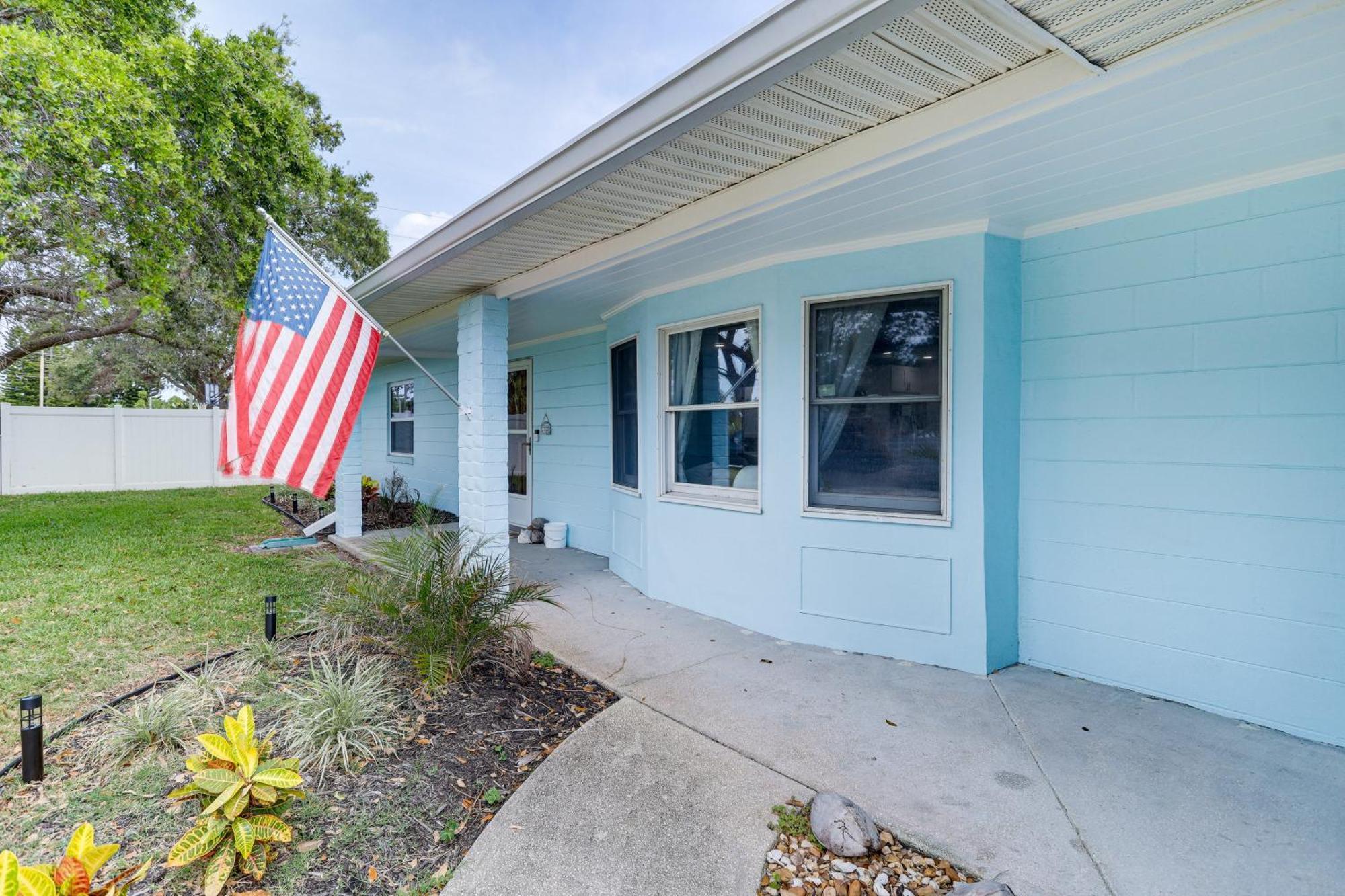Pet-Friendly Cocoa Beach Home Walk To Beach! Ngoại thất bức ảnh