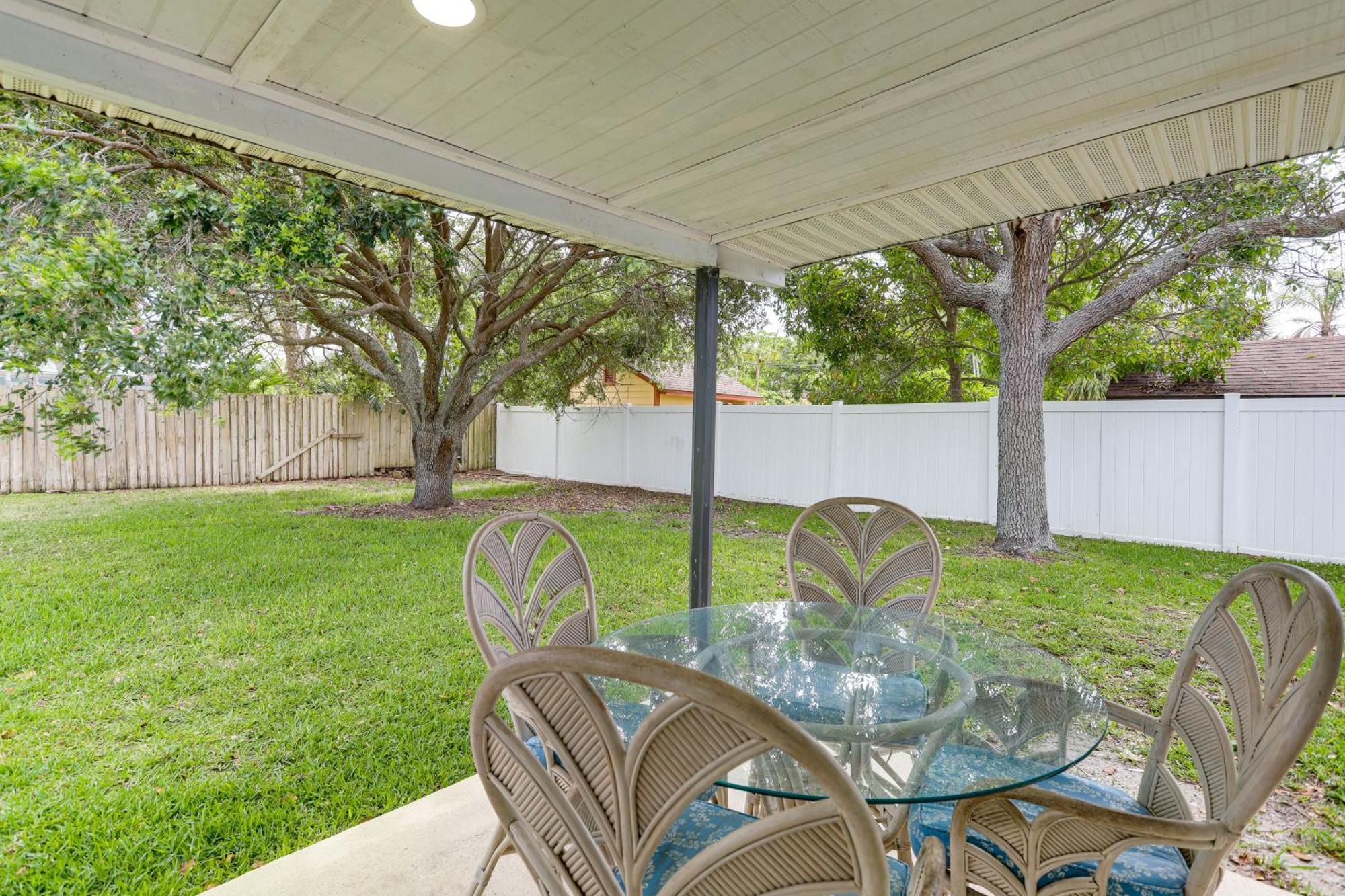 Pet-Friendly Cocoa Beach Home Walk To Beach! Ngoại thất bức ảnh